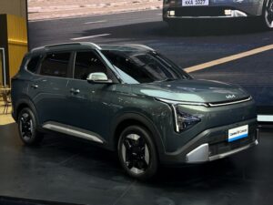 Kia Buka Pre-book Carens EV, Harga Mulai Rp382 Juta
